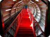 bruxelles - atomium passaggio tra gli atomi 1