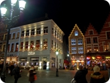 19 - bruges - markt di notte
